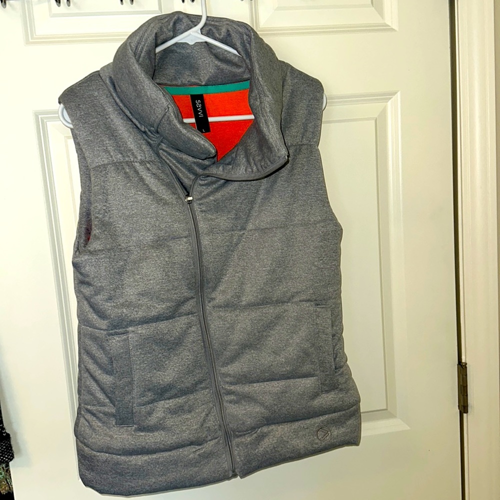 Saavi grey zip up vest